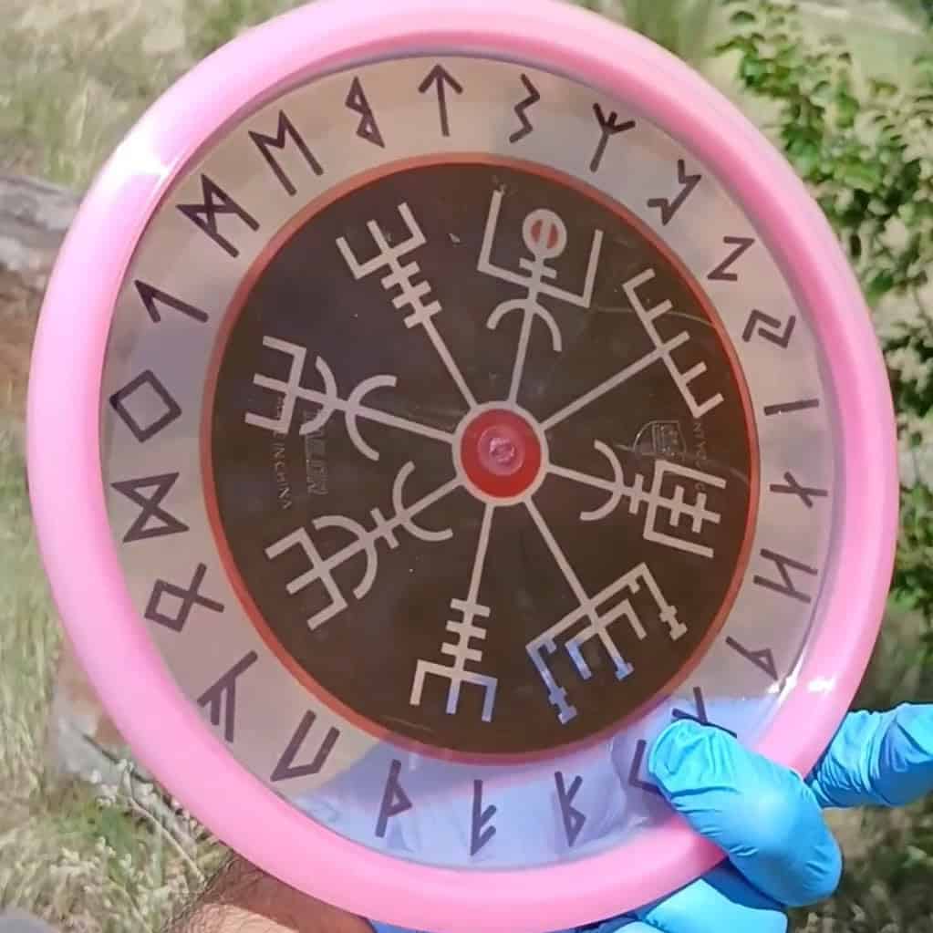 Active Premium Tailor Vegvisir Compass Midrange 172g - Disc Golf Dyes & Design