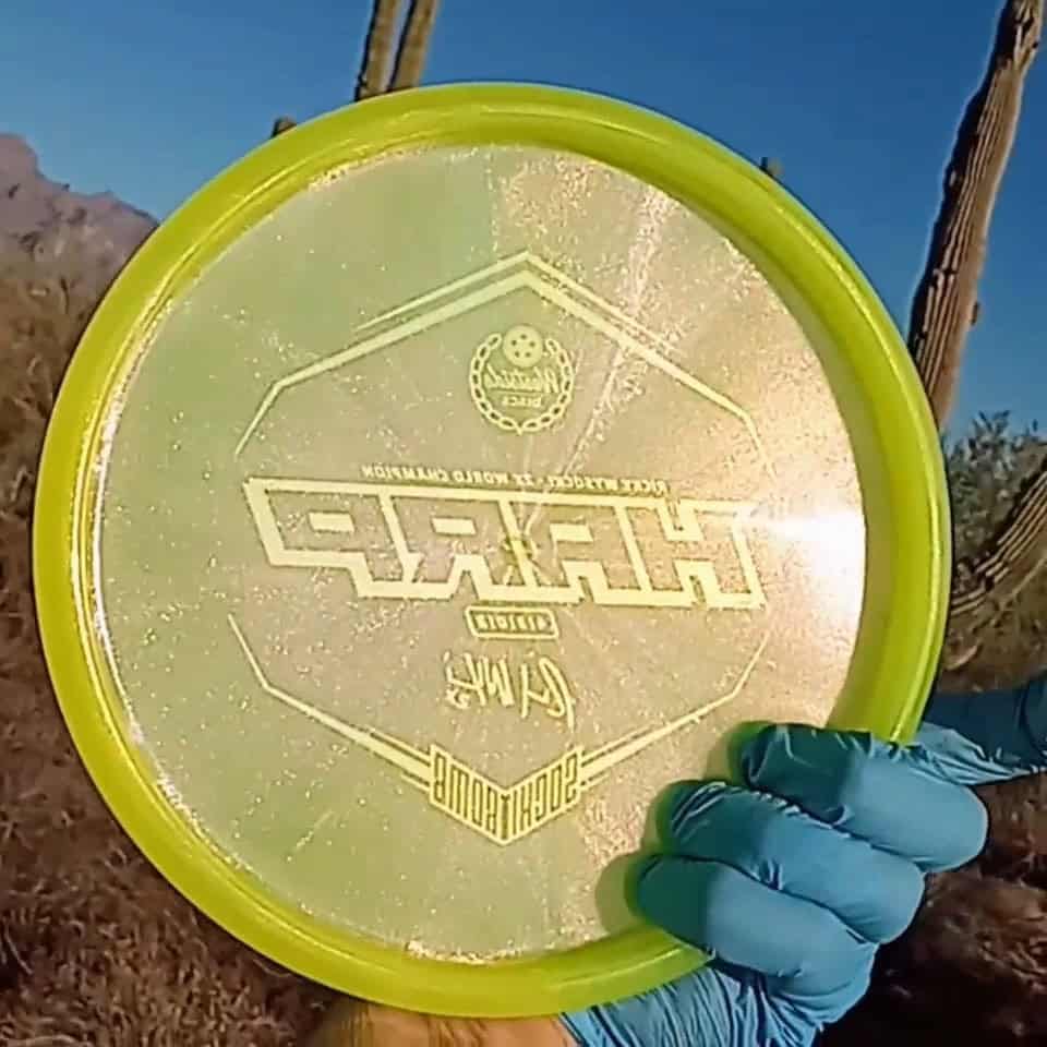 VIP Yellow Glimmer Harp Overstable Putt & Approach 175g - Disc Golf Dyes & Design