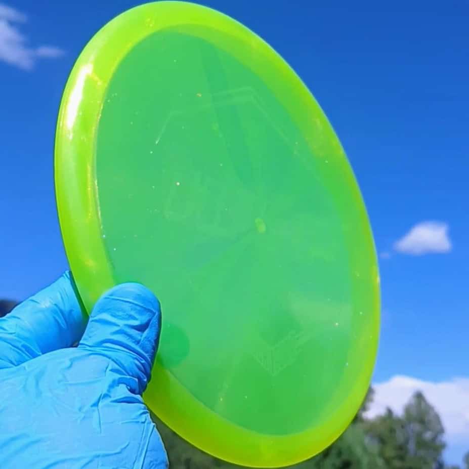 VIP Glimmer Harp Yellow Wiped Overstable Putt & Approach 175g - Disc Golf Dyes & Design