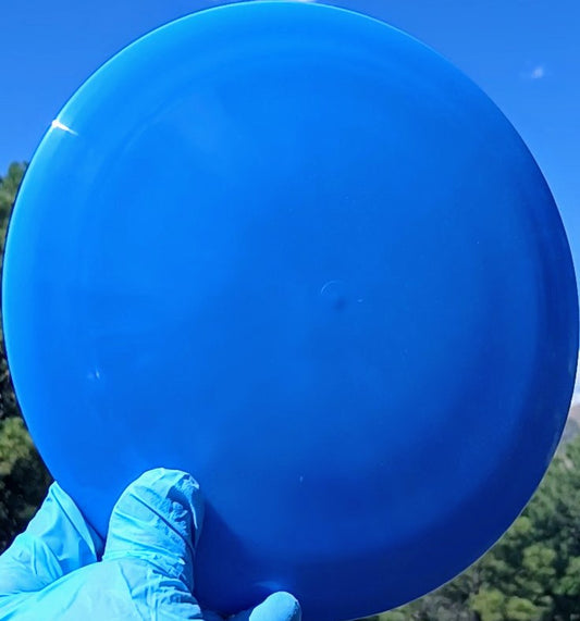 88014501.03 Fuzion Raider blue blank  disc golf distance driver from Dynamic Discs. skyline front view