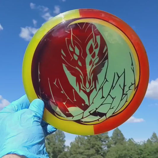 044802.05 Active Premium Mentor Smaug Dragon disc golf distance driver from Discmania.

