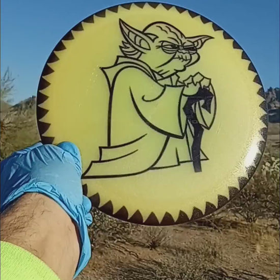 Dynamic Discs Lucid air escape Yoda with staff
