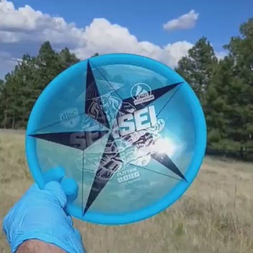 042501.12 Active Premium Sensei Perfect Five Point disc golf putter from Discmania.